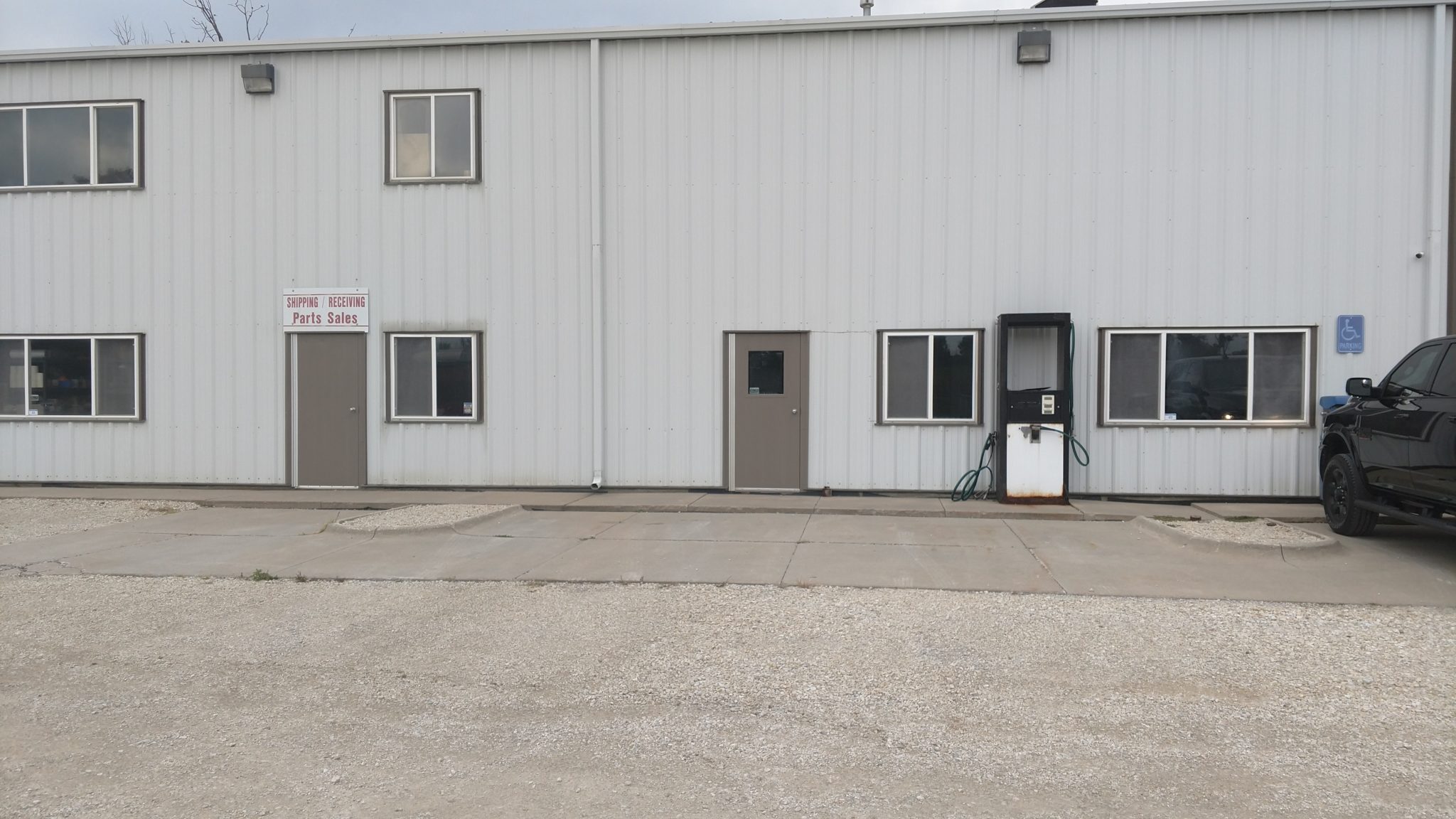 Omaha Yant Equipment